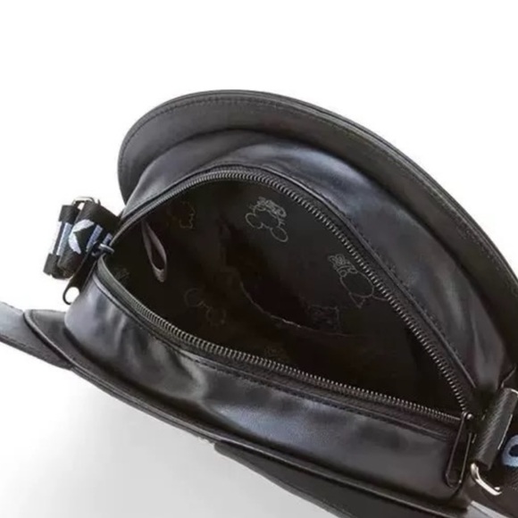 SANRIO Face Shaped Mini Shoulder Bag Kuromi NWT - Picture 4 of 8